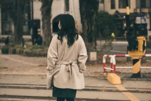 元カレを忘れられない心理と乗り越え方